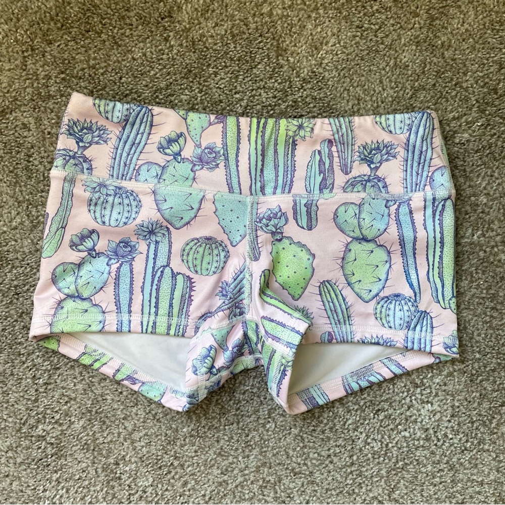 Fleo cactus shorts